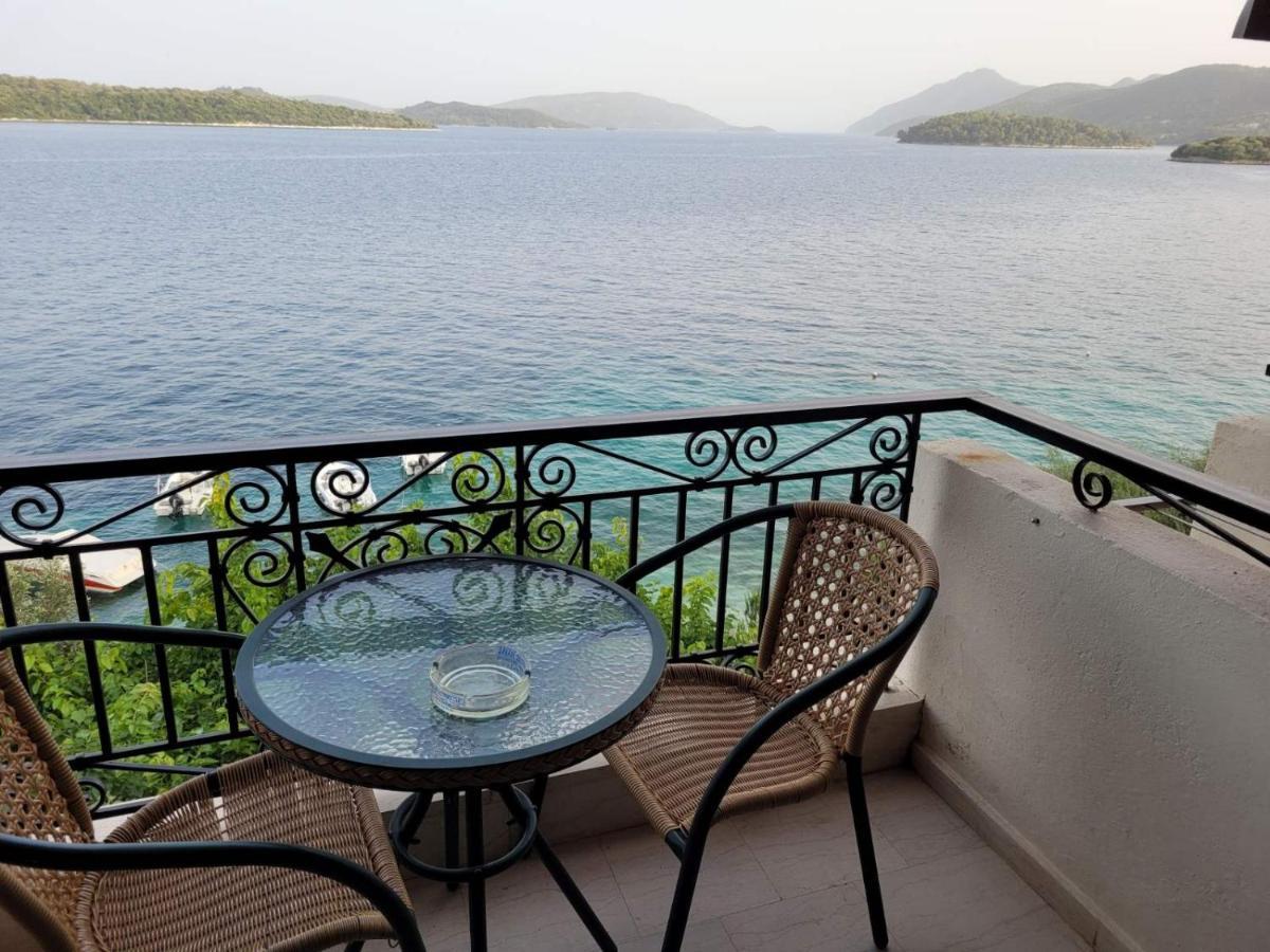 Logan'S Beach Hotel Νυδρί Εξωτερικό φωτογραφία