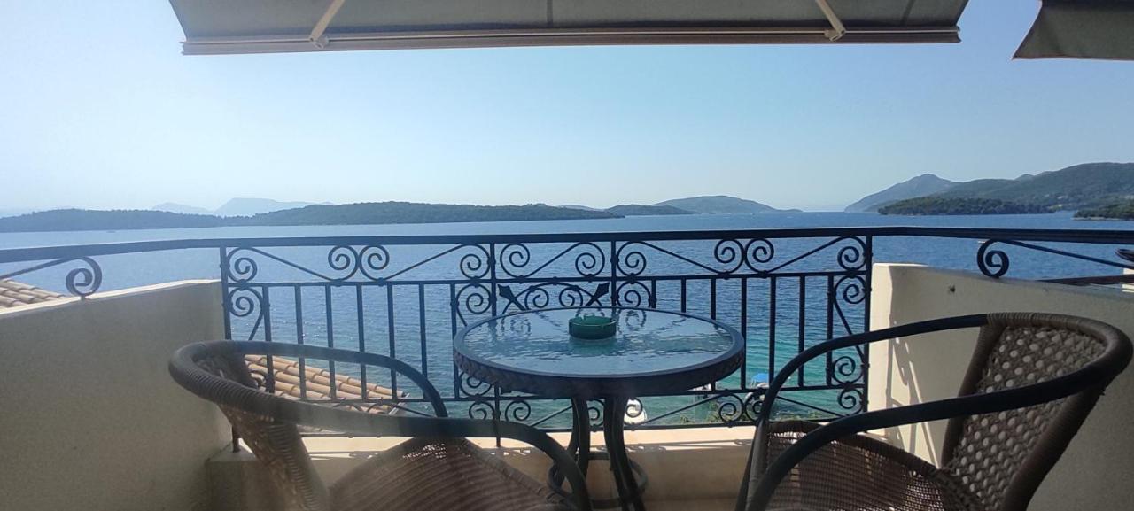 Logan'S Beach Hotel Νυδρί Εξωτερικό φωτογραφία