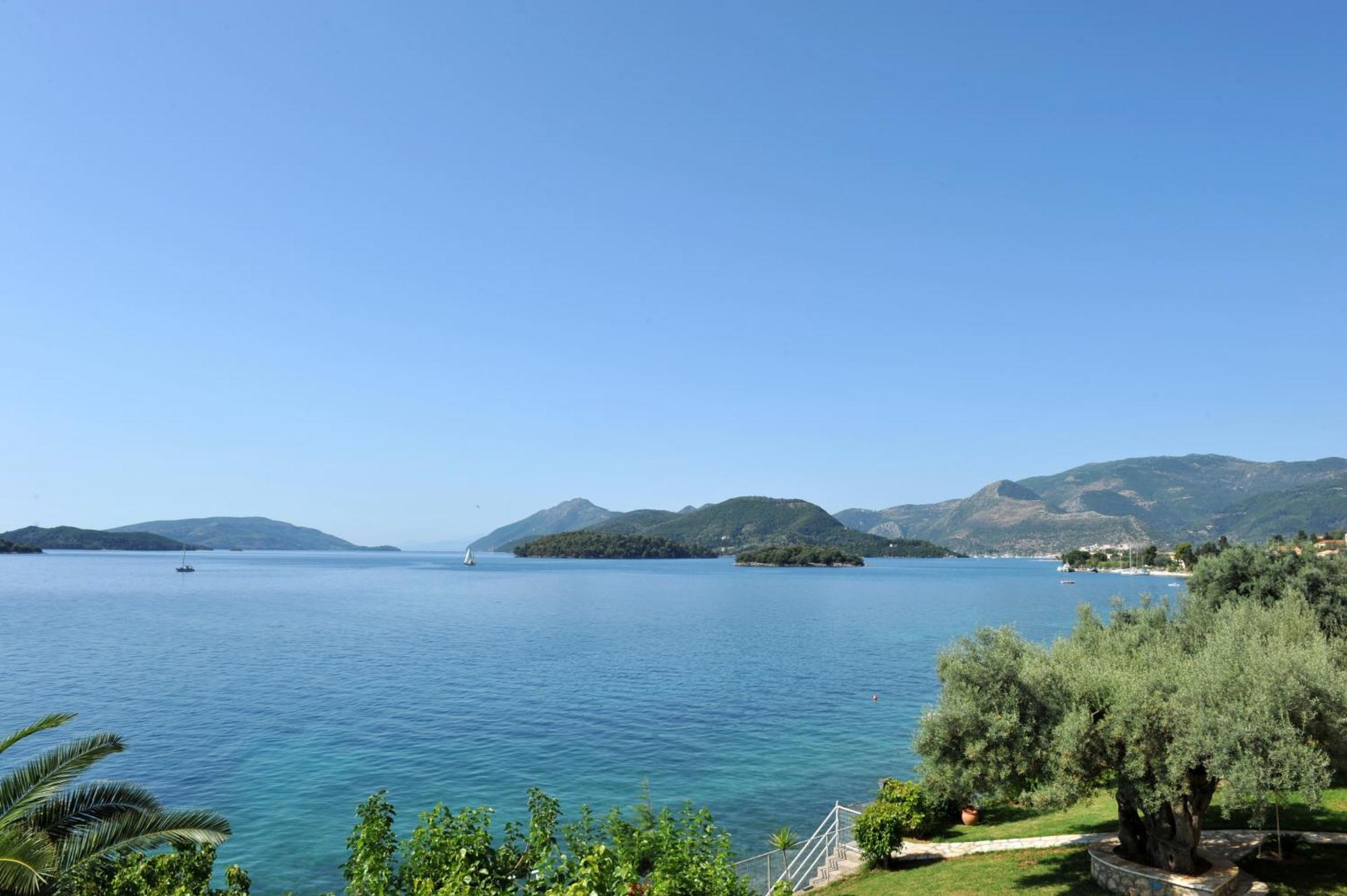 Logan'S Beach Hotel Νυδρί Εξωτερικό φωτογραφία
