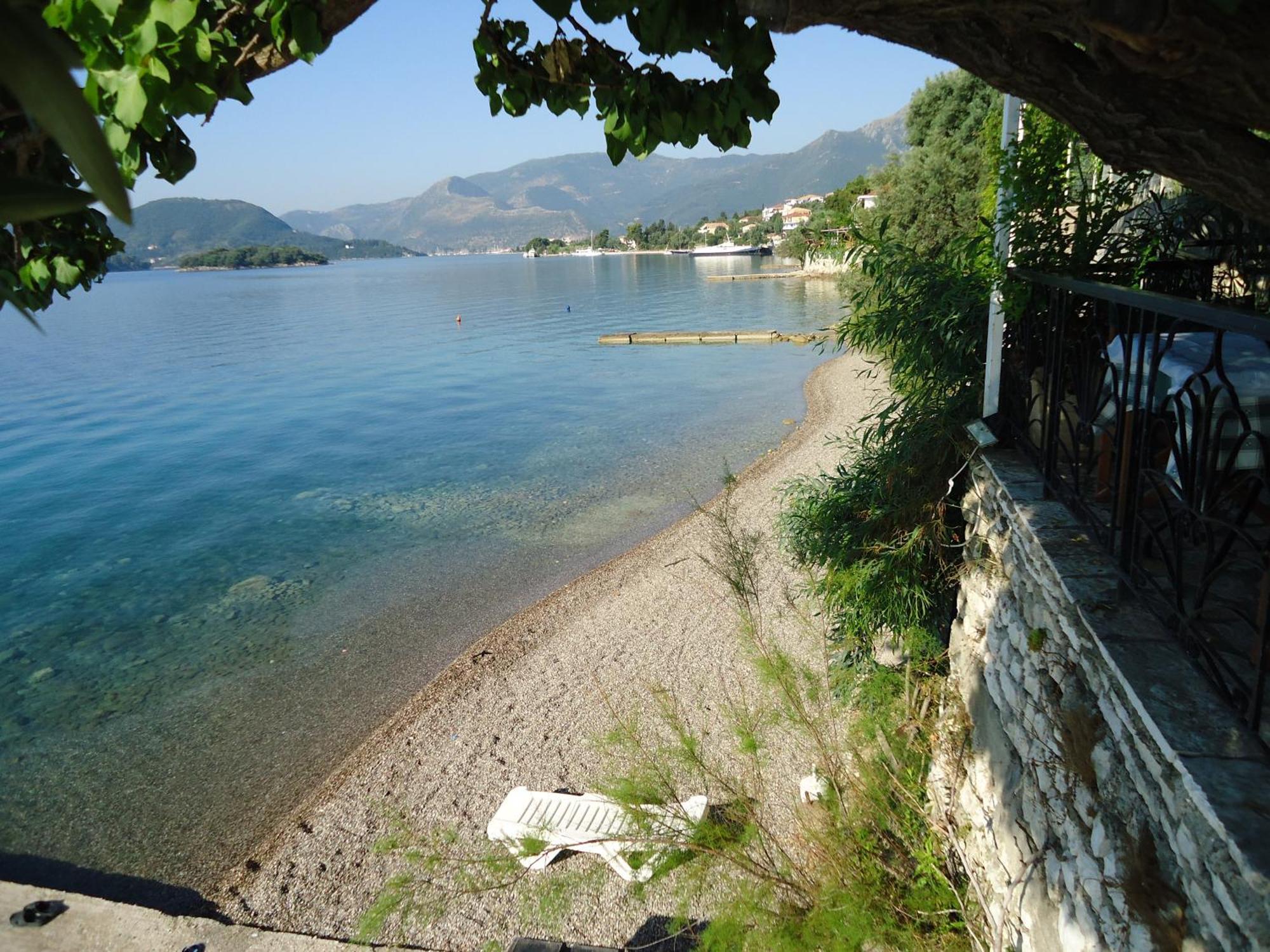 Logan'S Beach Hotel Νυδρί Εξωτερικό φωτογραφία