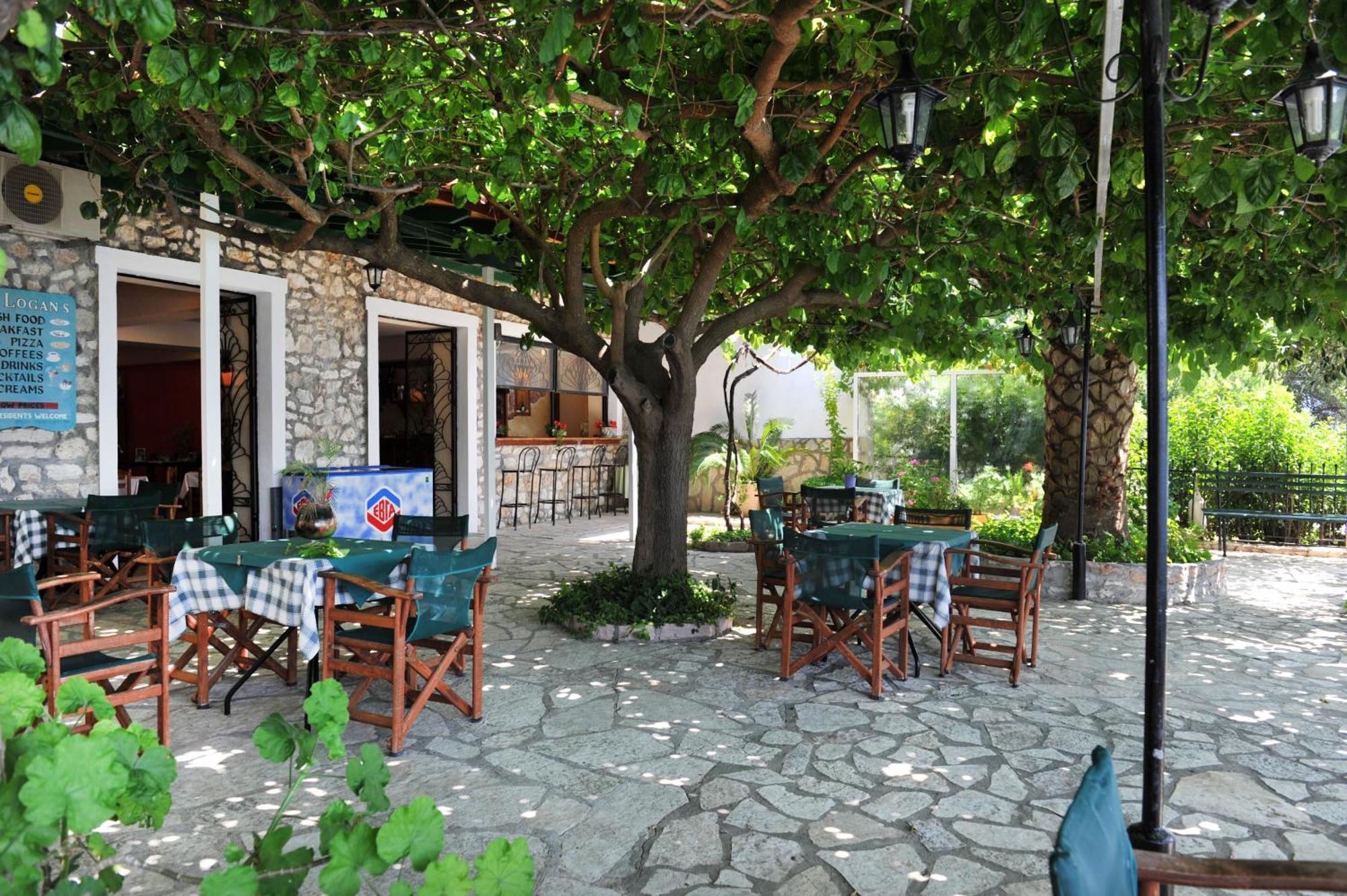 Logan'S Beach Hotel Νυδρί Εξωτερικό φωτογραφία