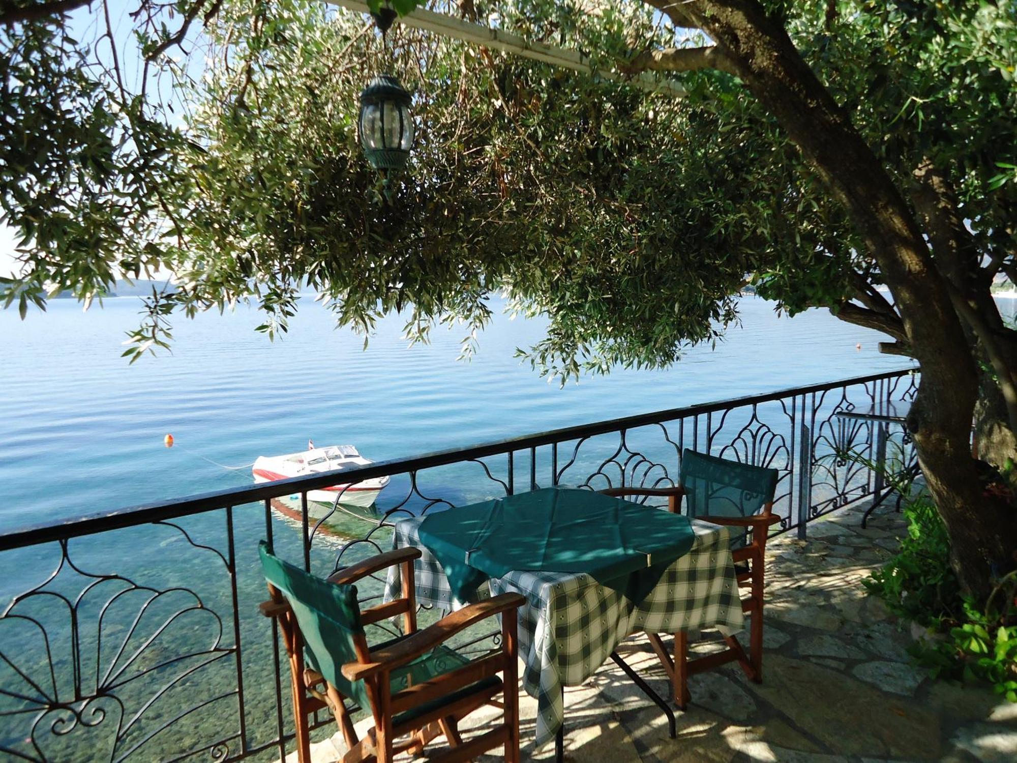 Logan'S Beach Hotel Νυδρί Εξωτερικό φωτογραφία