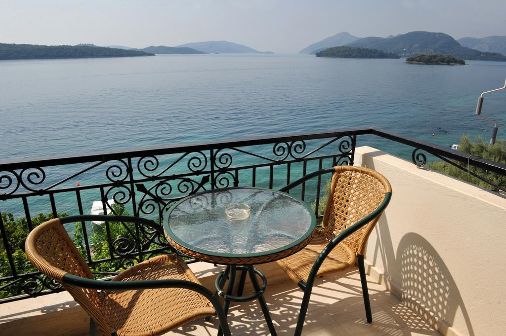 Logan'S Beach Hotel Νυδρί Εξωτερικό φωτογραφία